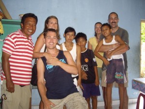 Putu (left) and his family