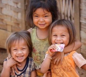 The adorable Khamu children of Laos